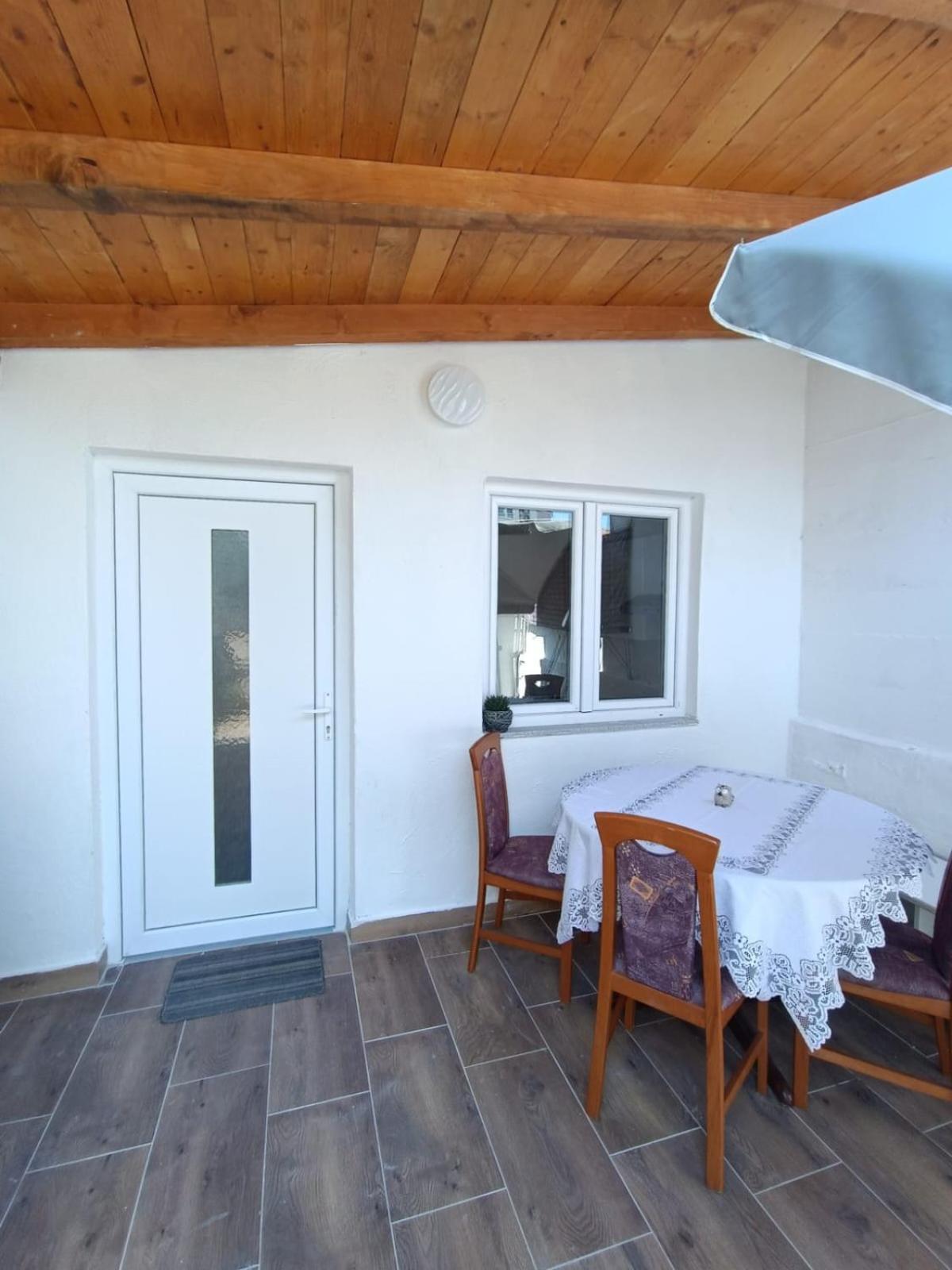 Apartmani Nikola بيوغْغاد نا موغو المظهر الخارجي الصورة